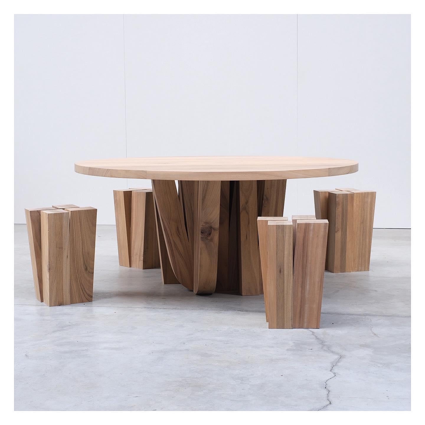 https://a.1stdibscdn.com/four-legs-natural-african-walnut-wood-stool-by-arno-declercq-for-sale-picture-10/f_12192/f_320112721749448411995/2345346328642710749_203296114_master.jpg