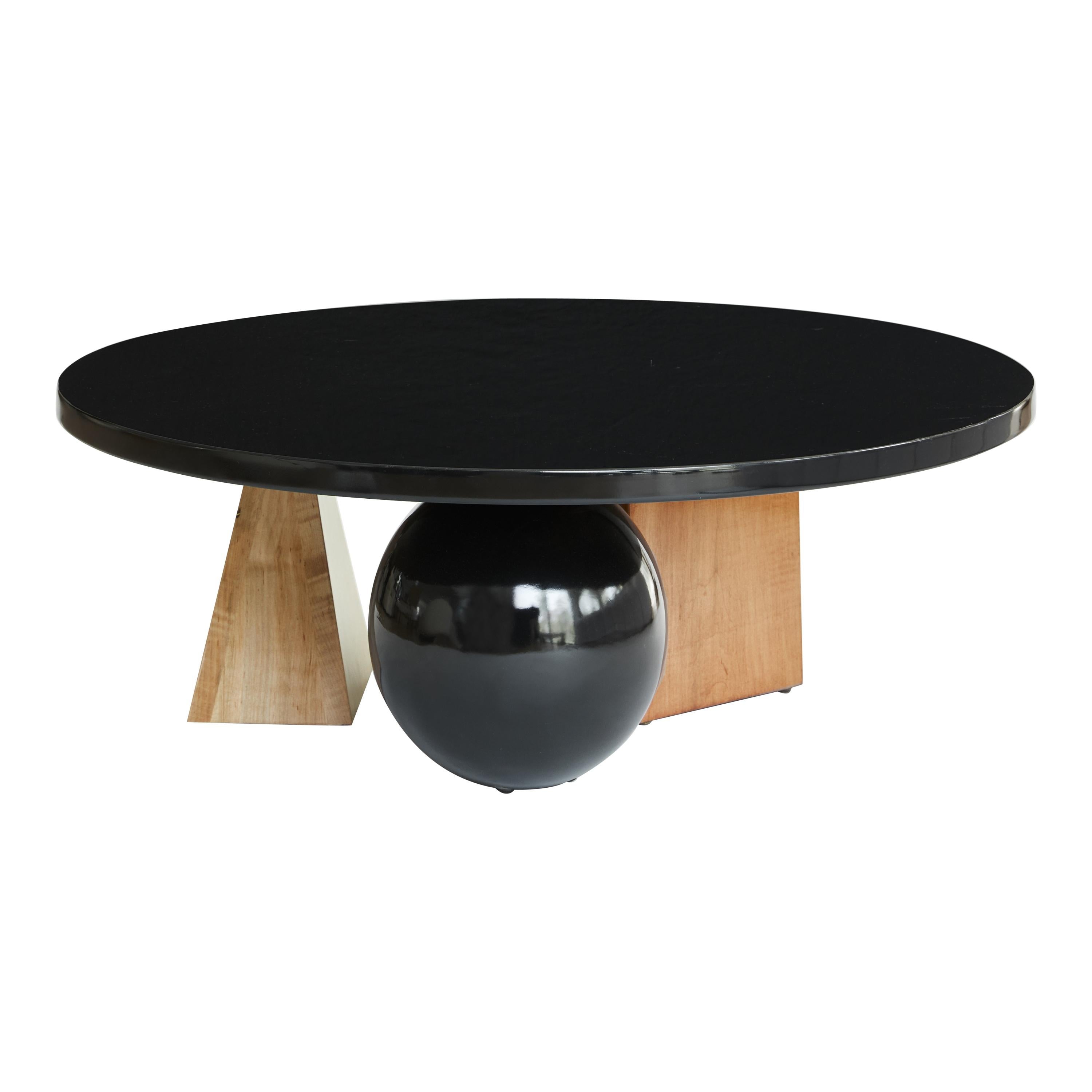 https://a.1stdibscdn.com/lincoln-coffee-table-low-coffee-table-by-christian-siriano-for-sale/1121189/f_236604221620461079787/23660422_master.jpg