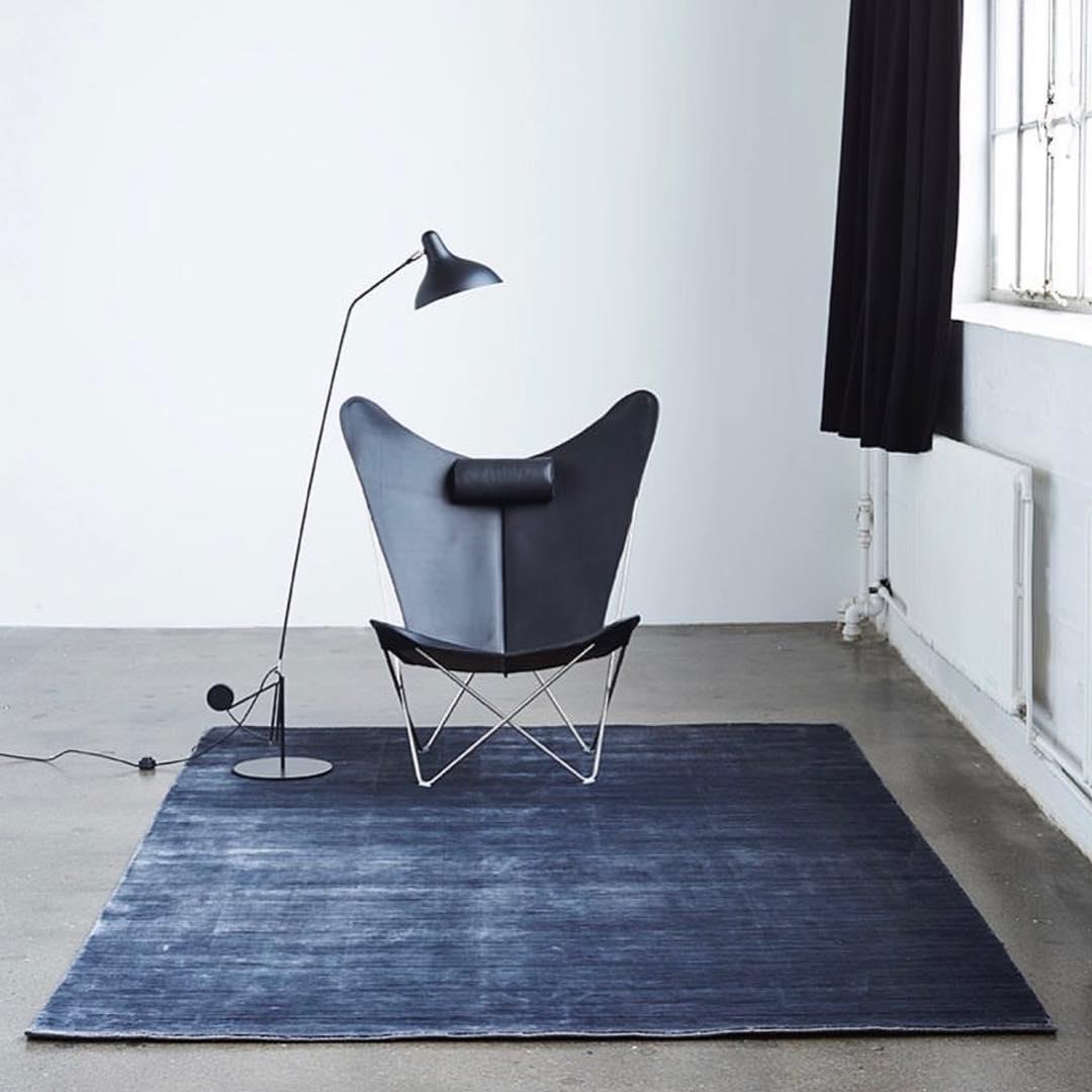 https://a.1stdibscdn.com/black-ks-chair-by-oxdenmarq-for-sale-picture-4/f_12192/f_345104821685378620634/23734283_332021580597919_2629506947161784320_n_master.jpg