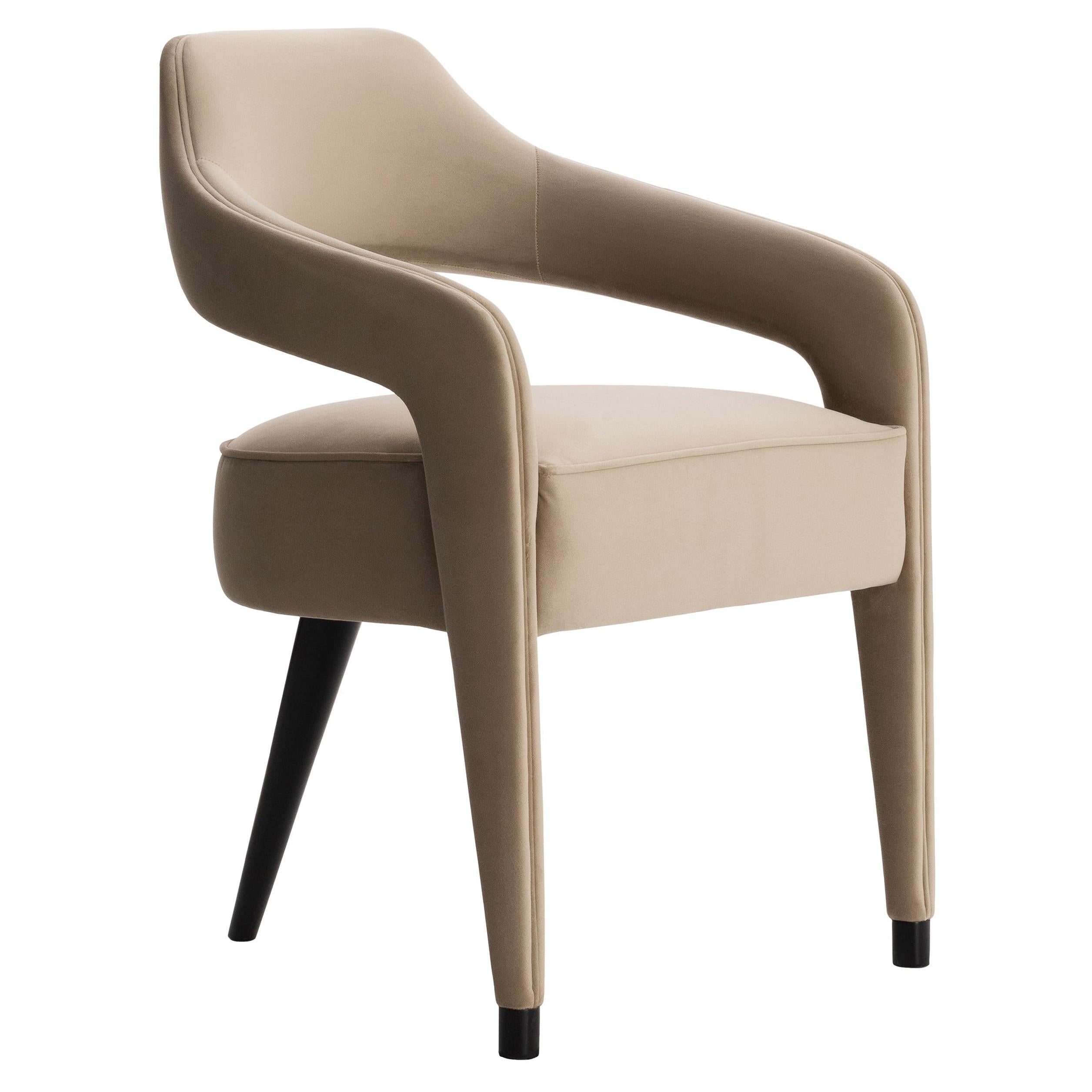 https://a.1stdibscdn.com/invicta-dining-chair-with-one-back-foot-in-solid-wood-for-sale/1121189/f_239017721622030660686/23901772_master.jpg