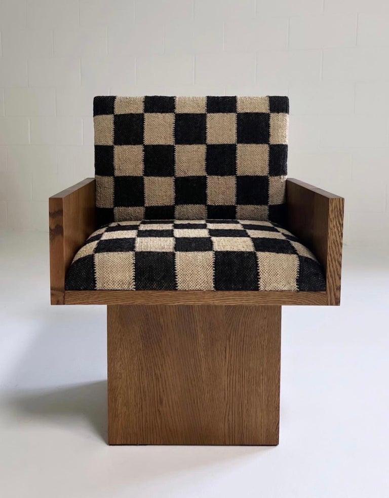 https://a.1stdibscdn.com/the-jmf-chair-by-forsyth-for-sale-picture-3/f_17012/f_325791021675439303834/23D571F7_2A64_43F5_848F_B3EAB26678A9_master.jpg?width=768