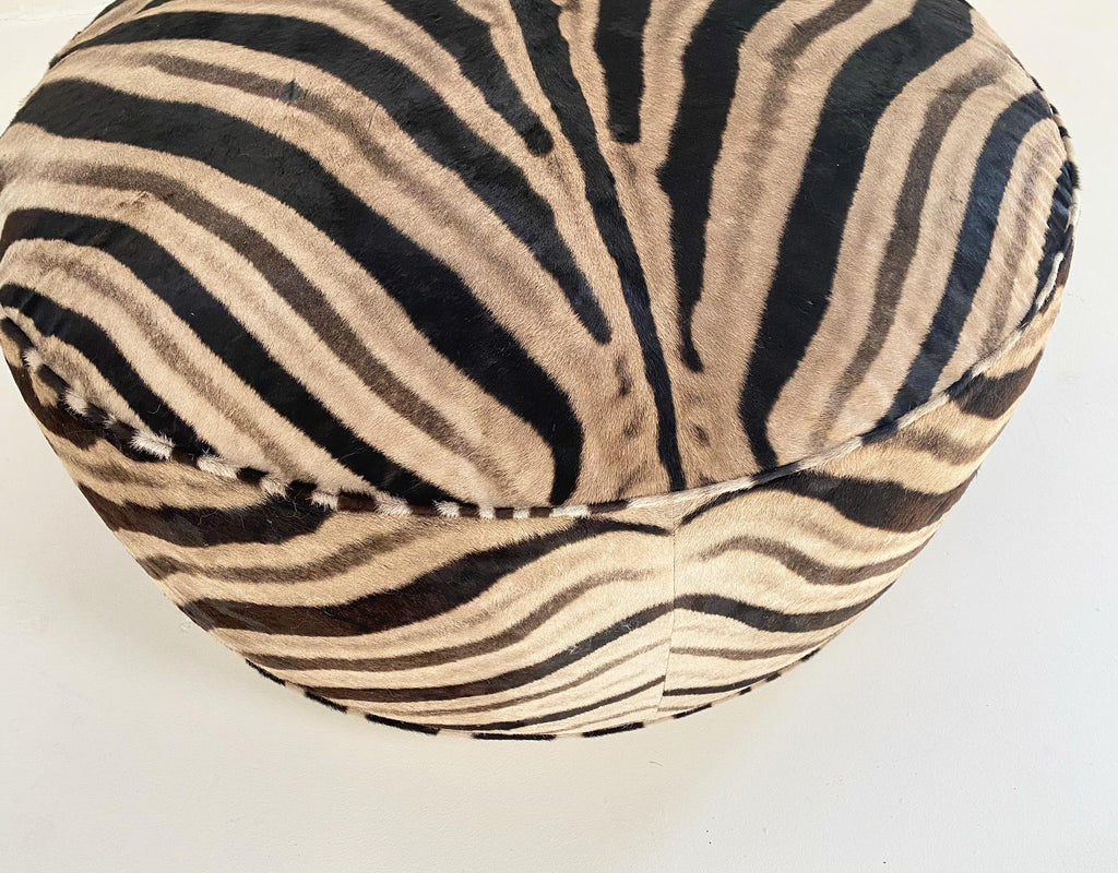 https://a.1stdibscdn.com/the-forsyth-cloud-ottoman-in-zebra-hide-for-sale-picture-3/f_17012/1609263761236/23E8B899_7F89_4DEB_A49E_444D2B98317B_master.JPG