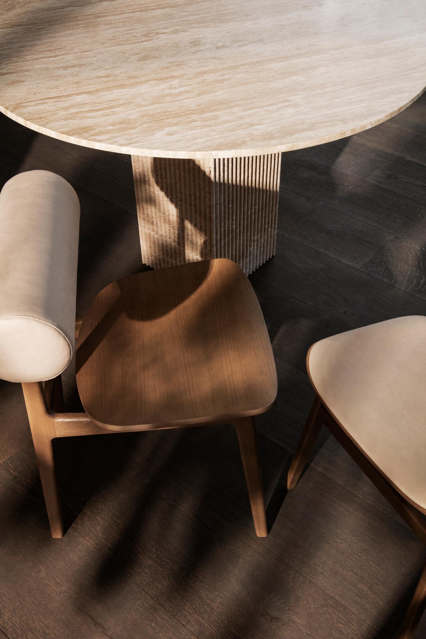 https://a.1stdibscdn.com/contemporary-totem-chair-by-norr11-natural-oak-leather-back-and-seat-for-sale-picture-4/f_31233/f_406694521721217800330/2404_CU_Soho_Dining_Table_120_Totem_Chair_NORR11_master.jpg