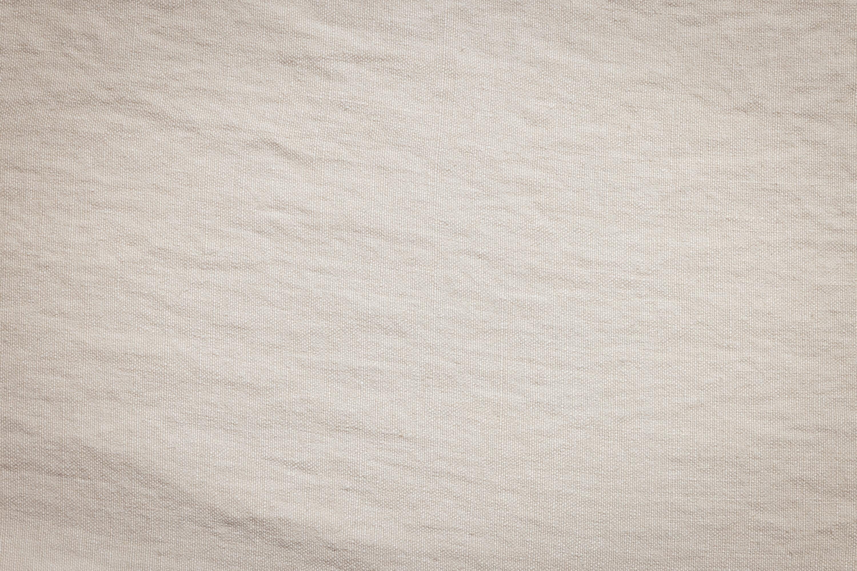 https://a.1stdibscdn.com/fabric-swatches-gs-belgian-stonewashed-linen-for-made-to-order-upholstery-for-sale-picture-7/f_102362/f_459918521753311476782/240904_GS_Bone_master.jpg