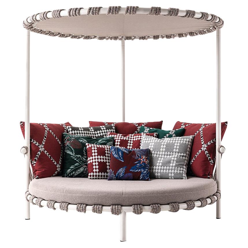 https://a.1stdibscdn.com/patricia-urquiola-trampoline-outdoor-sofa-by-cassina-for-sale/f_14272/f_327397021676283392506/24167872_master.jpg
