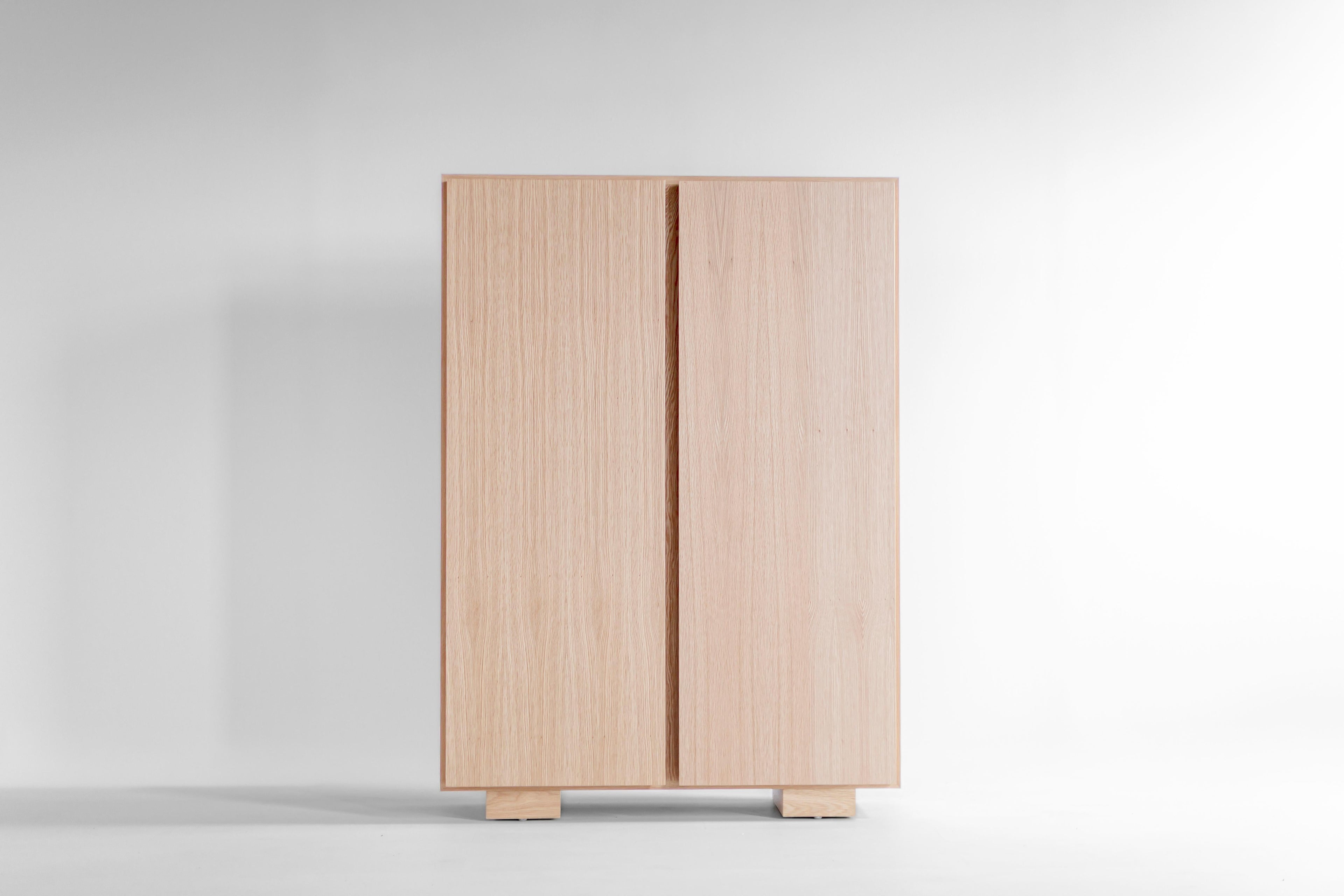 https://a.1stdibscdn.com/bertu-cabinet-carsen-modern-bleached-oak-storage-cabinet-white-oak-for-sale-picture-3/f_9720/f_494965121775159046255/24200103_Modern_bleached_oak_storage_cabinet_57347161_master.jpg