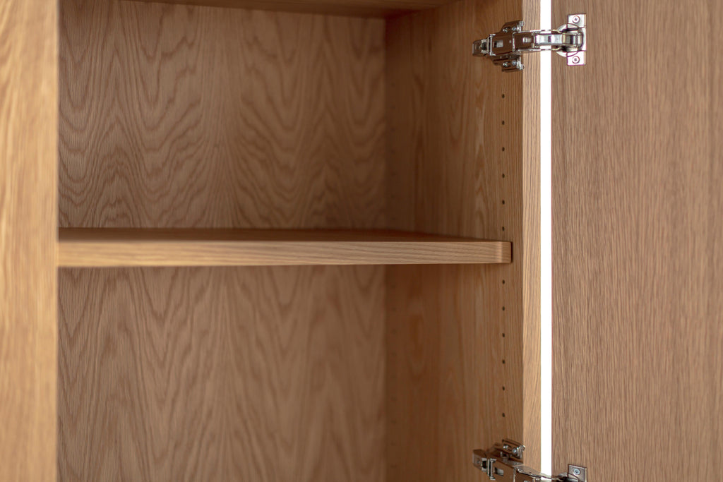 https://a.1stdibscdn.com/bertu-cabinet-carsen-modern-bleached-oak-storage-cabinet-white-oak-for-sale-picture-5/f_9720/f_494965121775159053014/24200103_Modern_bleached_oak_storage_cabinet_57347167_master.jpg