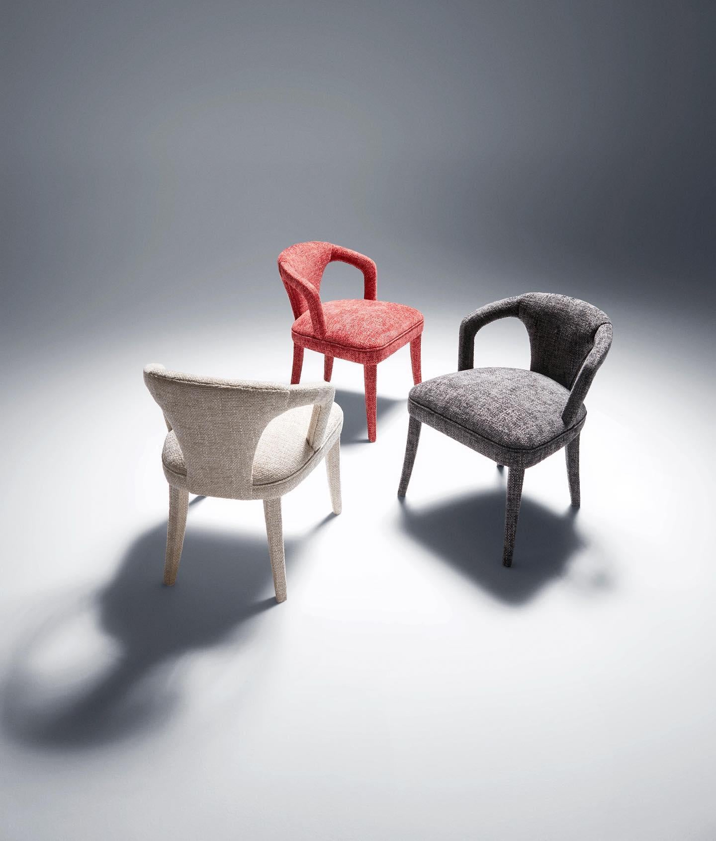 https://a.1stdibscdn.com/hand-tailored-designer-dining-chair-in-water-repellent-velvet-for-sale-picture-5/f_27693/f_400536021717646121936/247337023_5160906160591243_274707140006402286_n_master.jpg