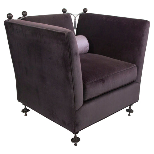 https://a.1stdibscdn.com/tuxedo-english-knole-armchair-with-bronze-legs-for-sale/1121189/f_247529821629306016062/24752982_datamatics.jpg