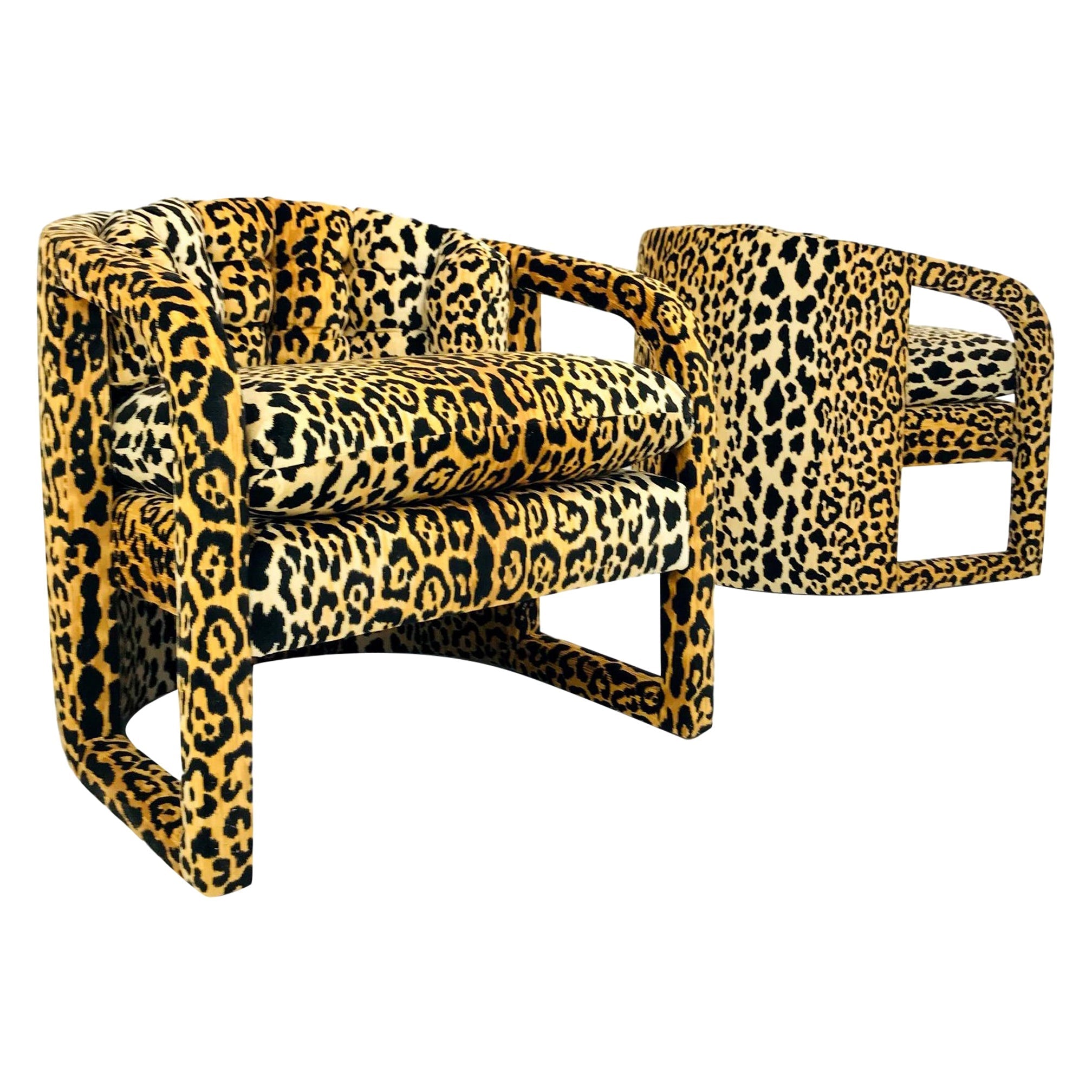 https://a.1stdibscdn.com/pair-of-custom-barrel-back-armchairs-in-leopard-velvet-for-sale/f_9413/f_264185221638810772743/24908982_datamatics.jpg