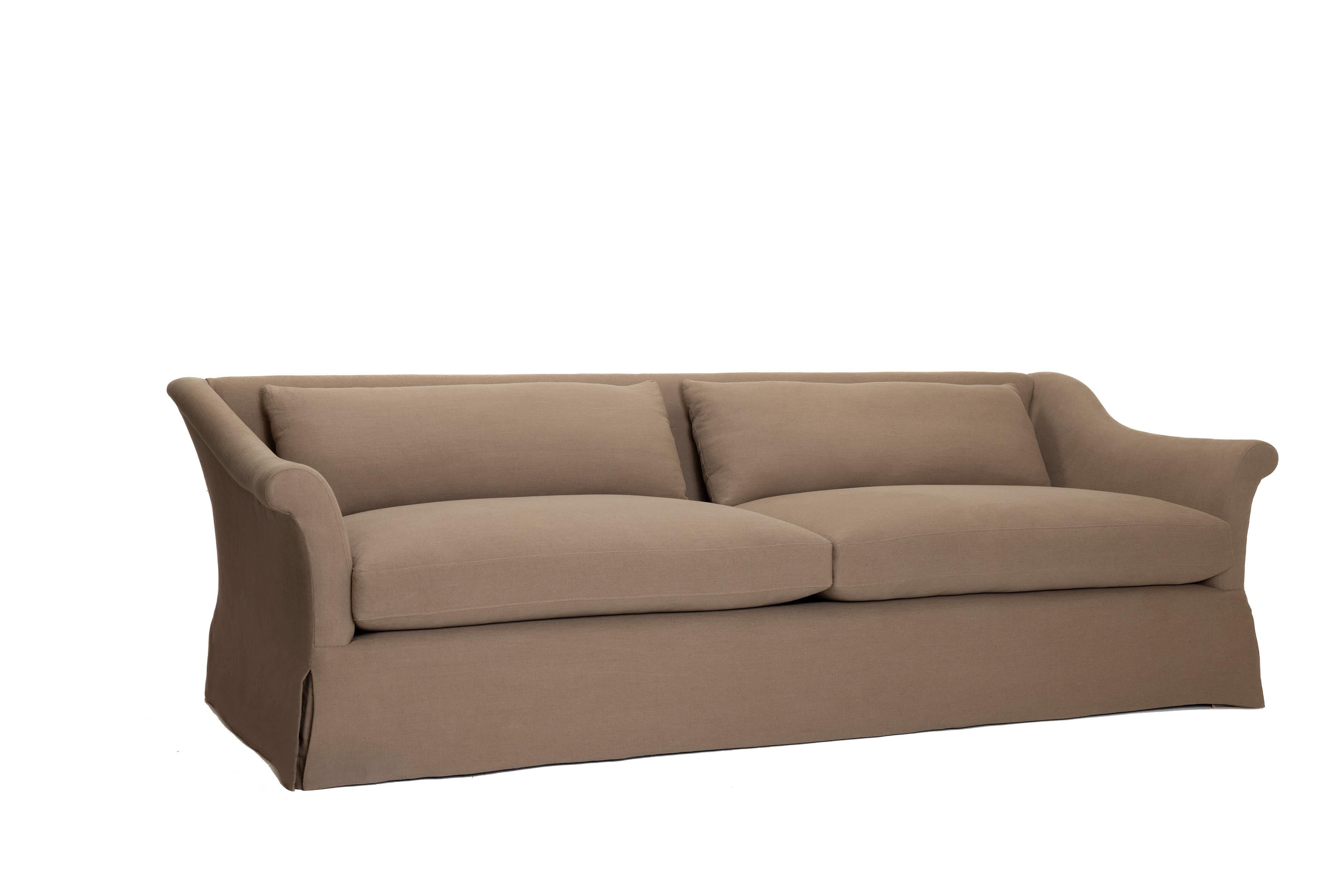 https://a.1stdibscdn.com/002-classic-sofa-8ft-for-sale-picture-9/f_102362/f_434056421749603923226/250523_GalerieSolis_Silo1017_master.jpg