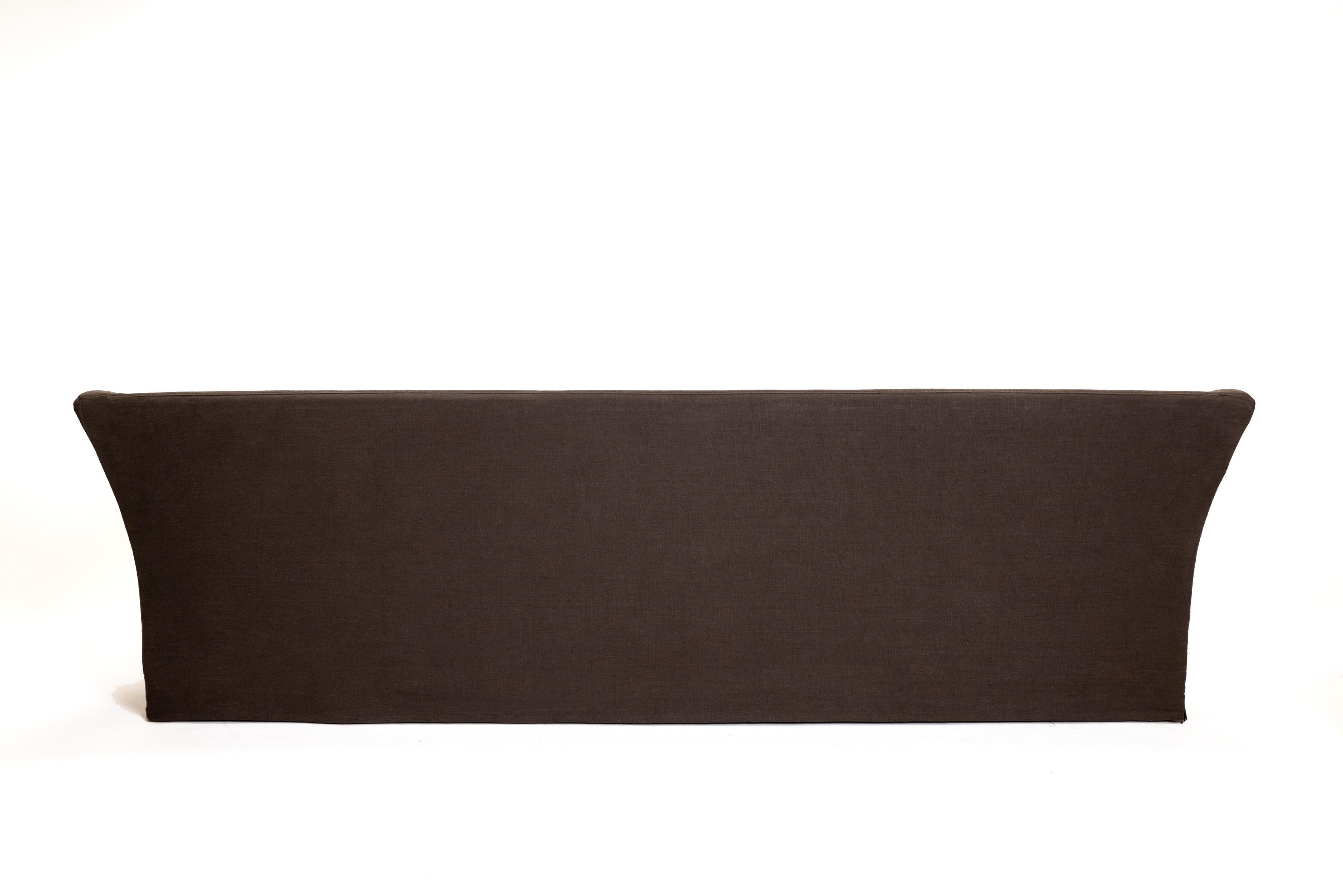 https://a.1stdibscdn.com/001-ghost-sofa-9ft-for-sale-picture-12/f_102362/f_437385621749603511028/250523_GalerieSolis_Silo1293_master.jpg