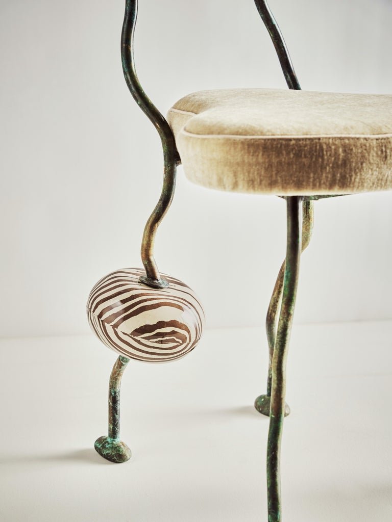 https://a.1stdibscdn.com/henry-holland-studio-cumulus-bronze-and-fabric-chair-for-sale-picture-3/f_82792/f_474968521762961591847/250918_HenryHolland_FurnitureCollection4875_Ecom_5_v2_HighRes_master.jpg?width=768