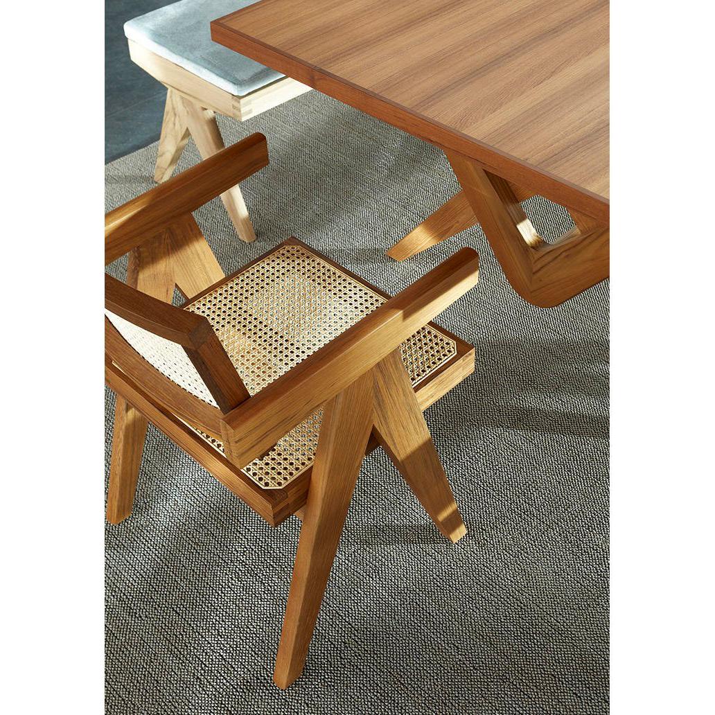 https://a.1stdibscdn.com/pierre-jeanneret-051-capitol-complex-office-chair-with-cushion-by-cassina-for-sale-picture-3/f_14272/f_470814121760689824763/2560x1032_0303_felino_335_no_piatti_master.jpg