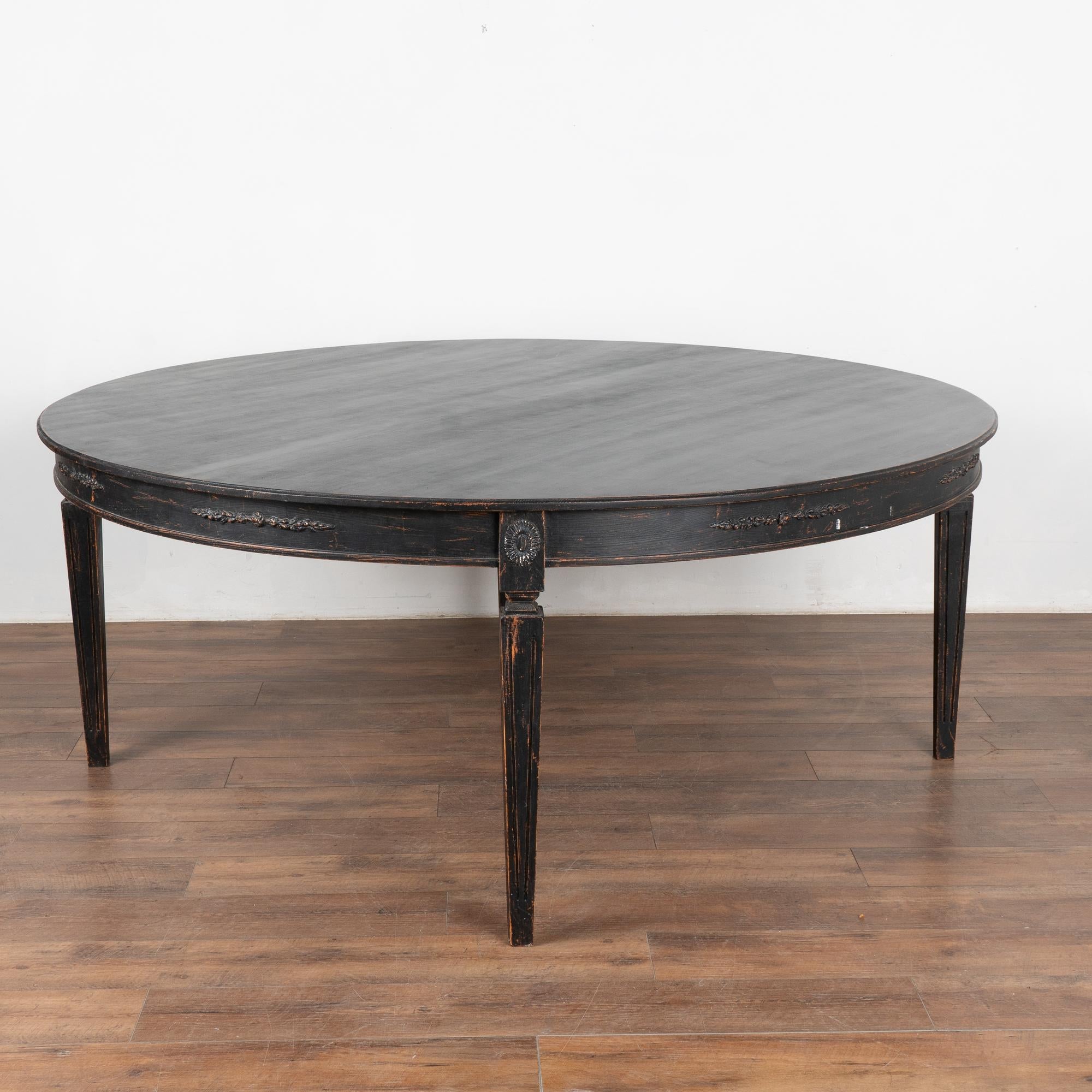 https://a.1stdibscdn.com/large-round-swedish-black-dining-table-reproduction-for-sale-picture-13/f_9236/f_417529221727983317334/25926_008_master.jpg
