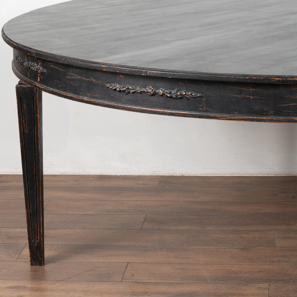 https://a.1stdibscdn.com/large-round-swedish-black-dining-table-reproduction-for-sale-picture-10/f_9236/f_417529221727983319986/25926_011_master.jpg