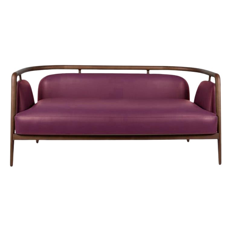 https://a.1stdibscdn.com/walnut-purple-leather-modern-essex-sofa-for-sale/1121189/f_259282121636191181099/25928212_datamatics.jpg
