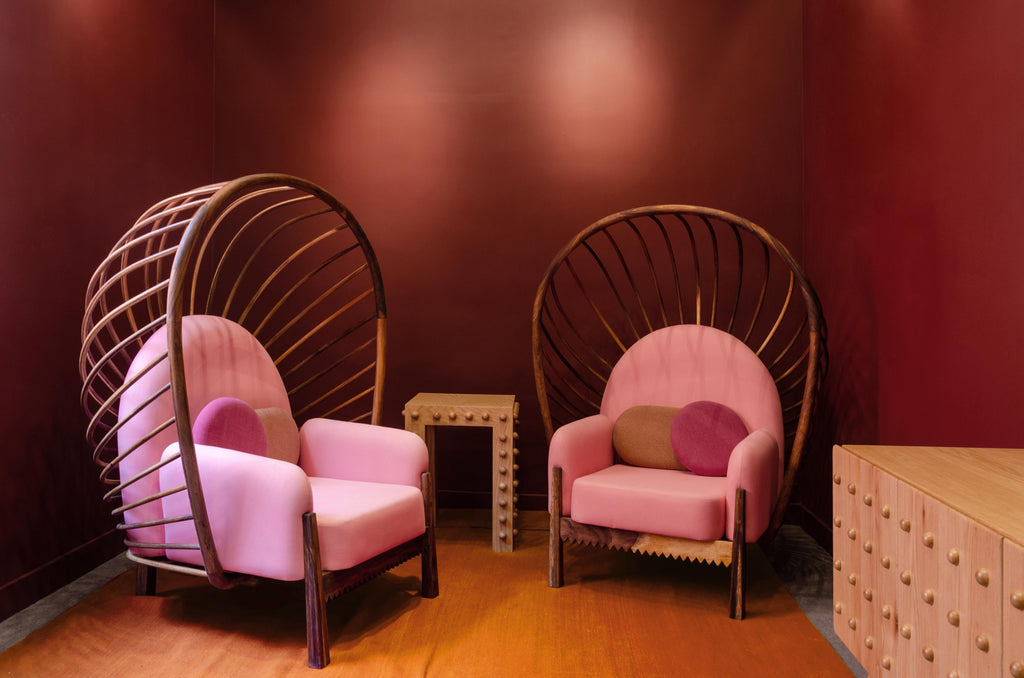 https://a.1stdibscdn.com/calaca-armchair-huanacaxtle-tropical-wood-contemporary-mexican-design-for-sale-picture-7/f_38111/f_145539111648181611911/25_Leandro_master.jpg