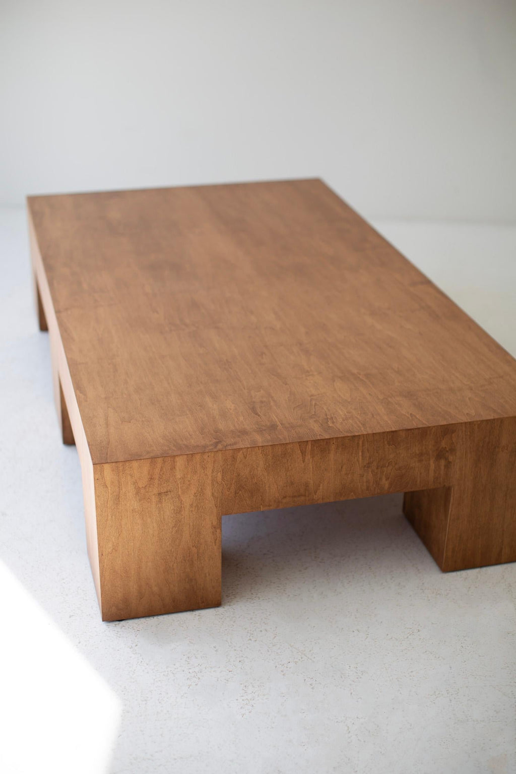 https://a.1stdibscdn.com/bertu-coffe-table-large-modern-coffee-table-maple-veneer-mondo-for-sale-picture-6/f_9720/f_338118821681491387762/26374638_large_modern_coffee_table_27583973_master.jpg