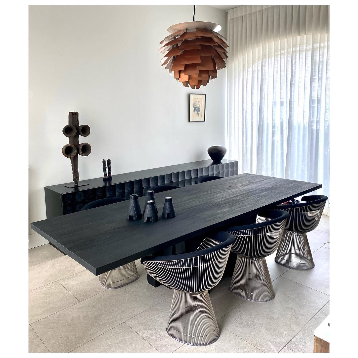 https://a.1stdibscdn.com/zoumey-large-base-table-by-arno-declercq-for-sale-picture-8/f_12192/f_361763921749044179158/2686478622528736075_203296114_master.jpg
