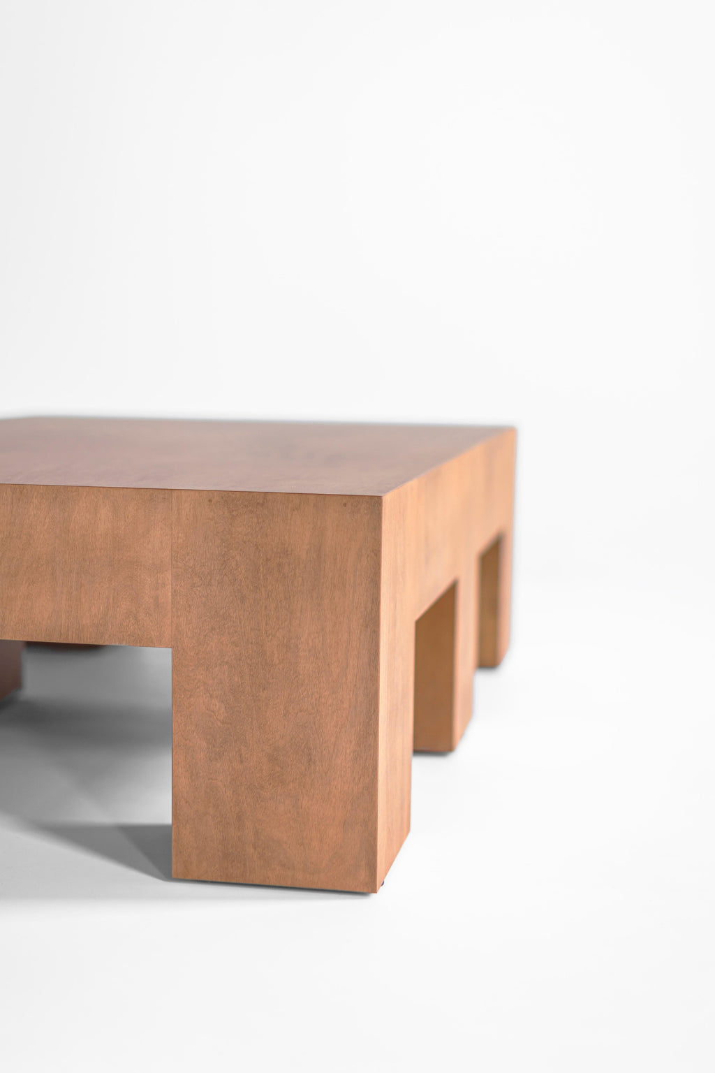 https://a.1stdibscdn.com/bertu-coffee-table-the-mondo-modern-6-leg-coffee-table-white-oak-for-sale-picture-8/f_9720/f_494964021775158523816/26879310_Modern_6_Leg_Coffee_Table_94525389_master.jpg