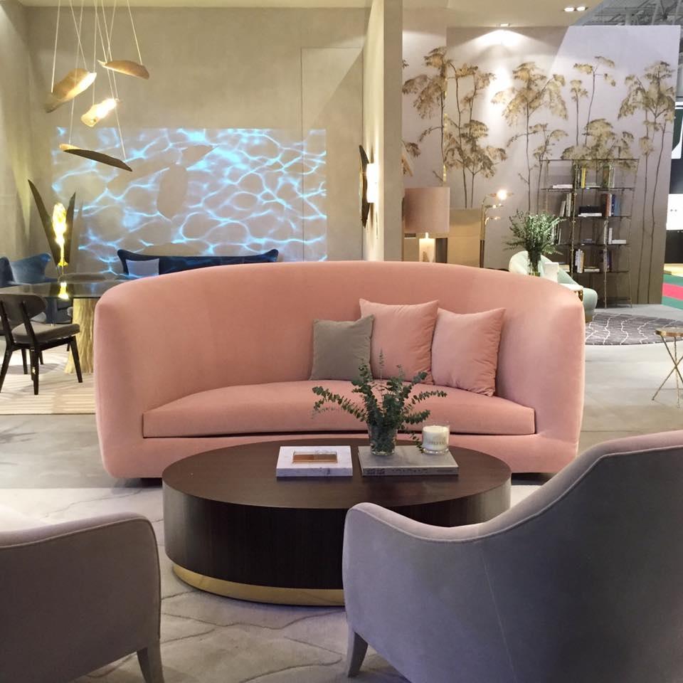 https://a.1stdibscdn.com/contemporary-velvet-sofa-with-high-back-and-long-seat-for-sale-picture-5/f_27693/f_330889921677830485908/26993651_2024984710850086_6466643397868963613_n_master.jpg