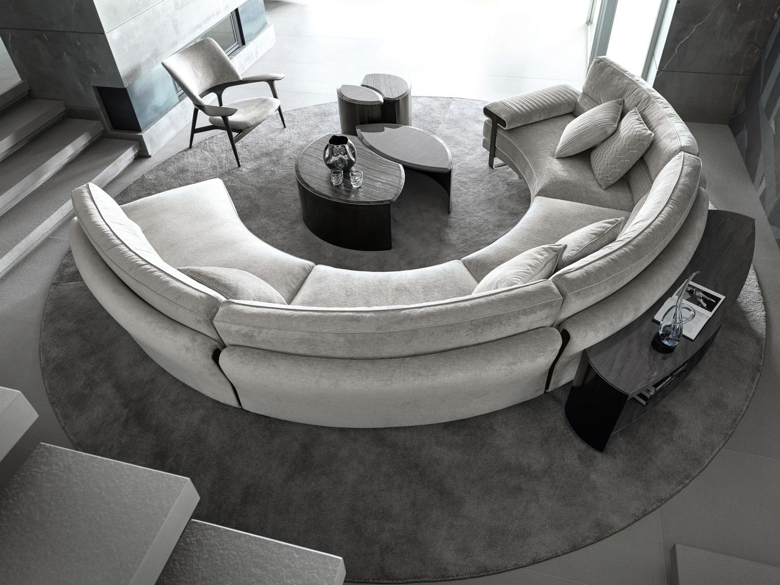 https://a.1stdibscdn.com/giorgio-collection-mirage-curve-sectional-velvet-sofa-for-sale-picture-4/f_45442/f_273716621644960294163/26_02_20_10138_m_master.jpg