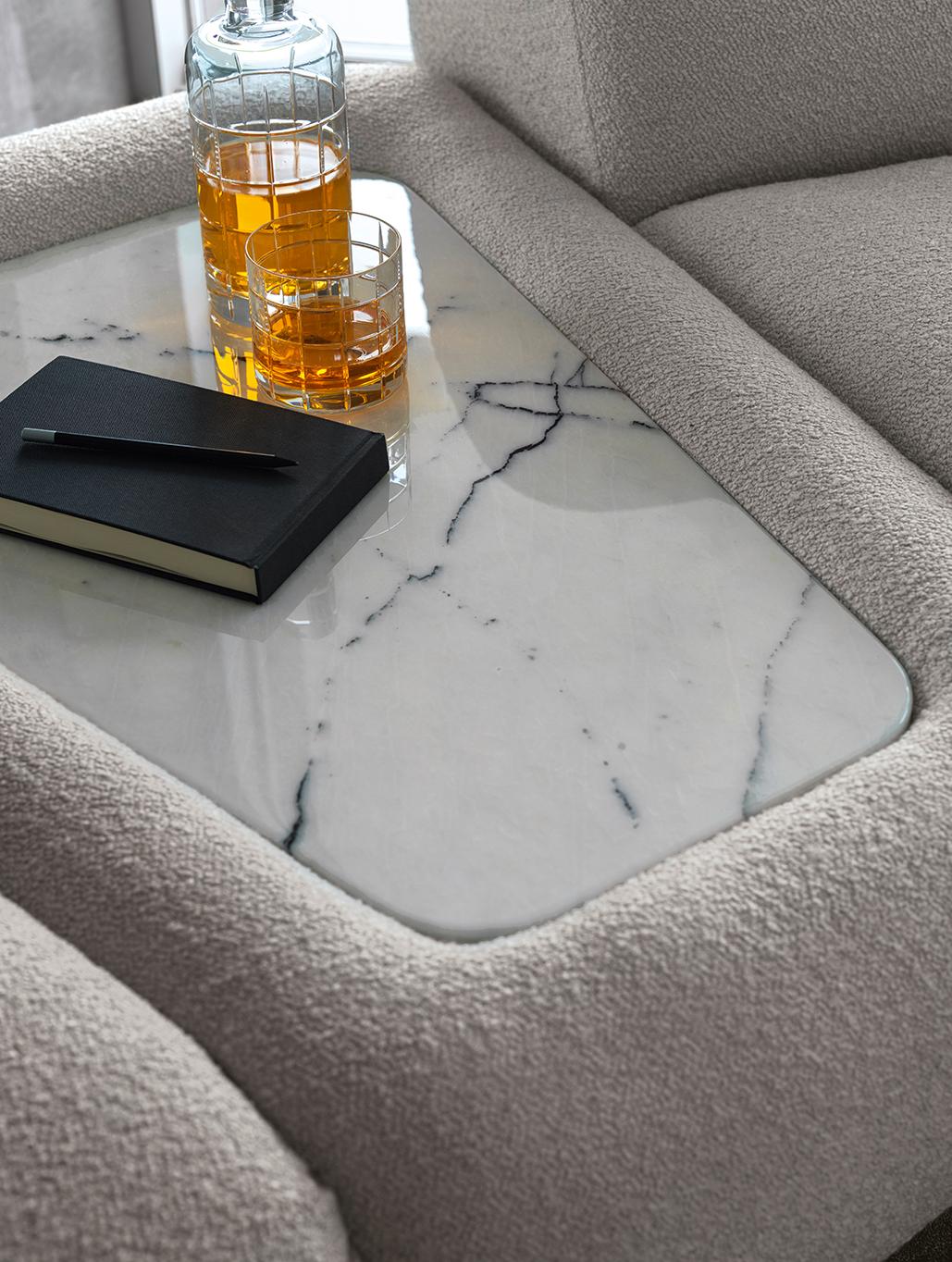 https://a.1stdibscdn.com/giorgio-collection-italian-upholstered-curved-sofa-for-sale-picture-6/f_45442/f_401396121718135898497/26_02_24_10158_master.jpg