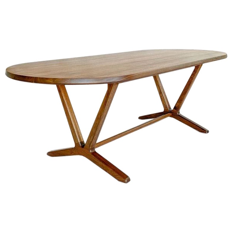 https://a.1stdibscdn.com/walker-table-modern-oval-dining-table-with-sculpted-joinery-for-sale/1121189/f_271176321643448669431/27117632_datamatics.jpg