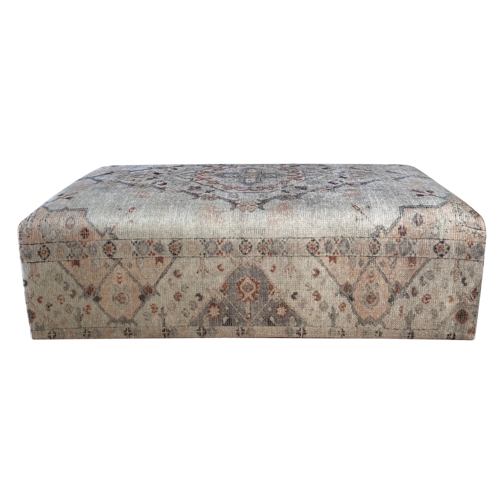 https://a.1stdibscdn.com/custom-made-rug-cube-ottoman-for-sale/1121189/f_278402821647962878459/27840282_datamatics.jpg