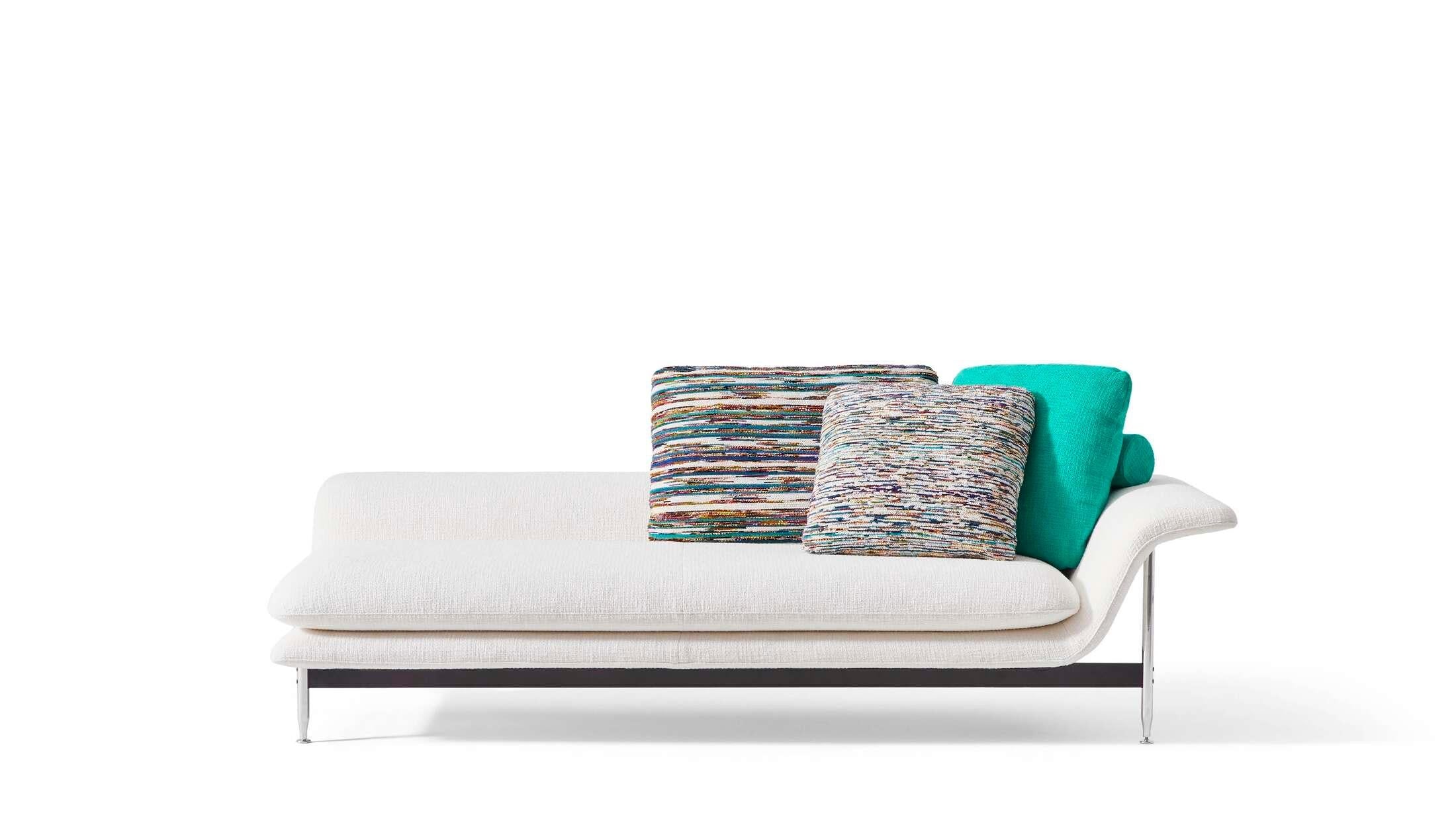 https://a.1stdibscdn.com/antonio-citterio-esosoft-sofa-by-cassina-italy-2022-for-sale-picture-4/f_15912/f_296901521658492258631/27_dettagli_580_esosoft_sofa_master.jpg