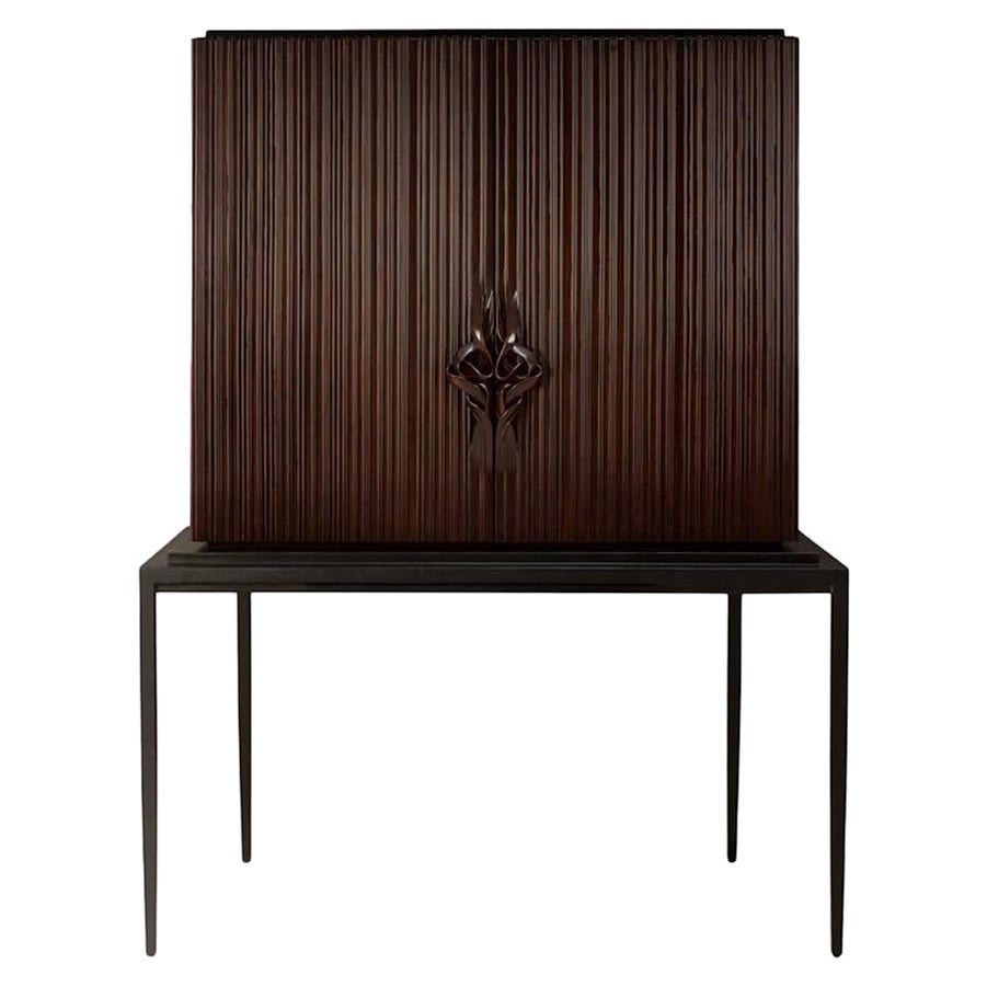 https://a.1stdibscdn.com/thomas-bar-in-solid-mahogany-wood-and-coral-lacquered-inside-for-sale/1121189/f_281867121650103118076/28186712_datamatics.jpg