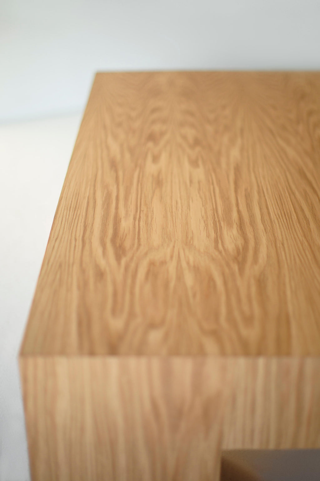 https://a.1stdibscdn.com/bertu-coffee-tables-mondo-modern-white-oak-coffee-table-customizable-for-sale-picture-8/f_9720/f_461628121754491523189/28735020_modern_White_Oak_Coffee_Table_12547489_master.jpg