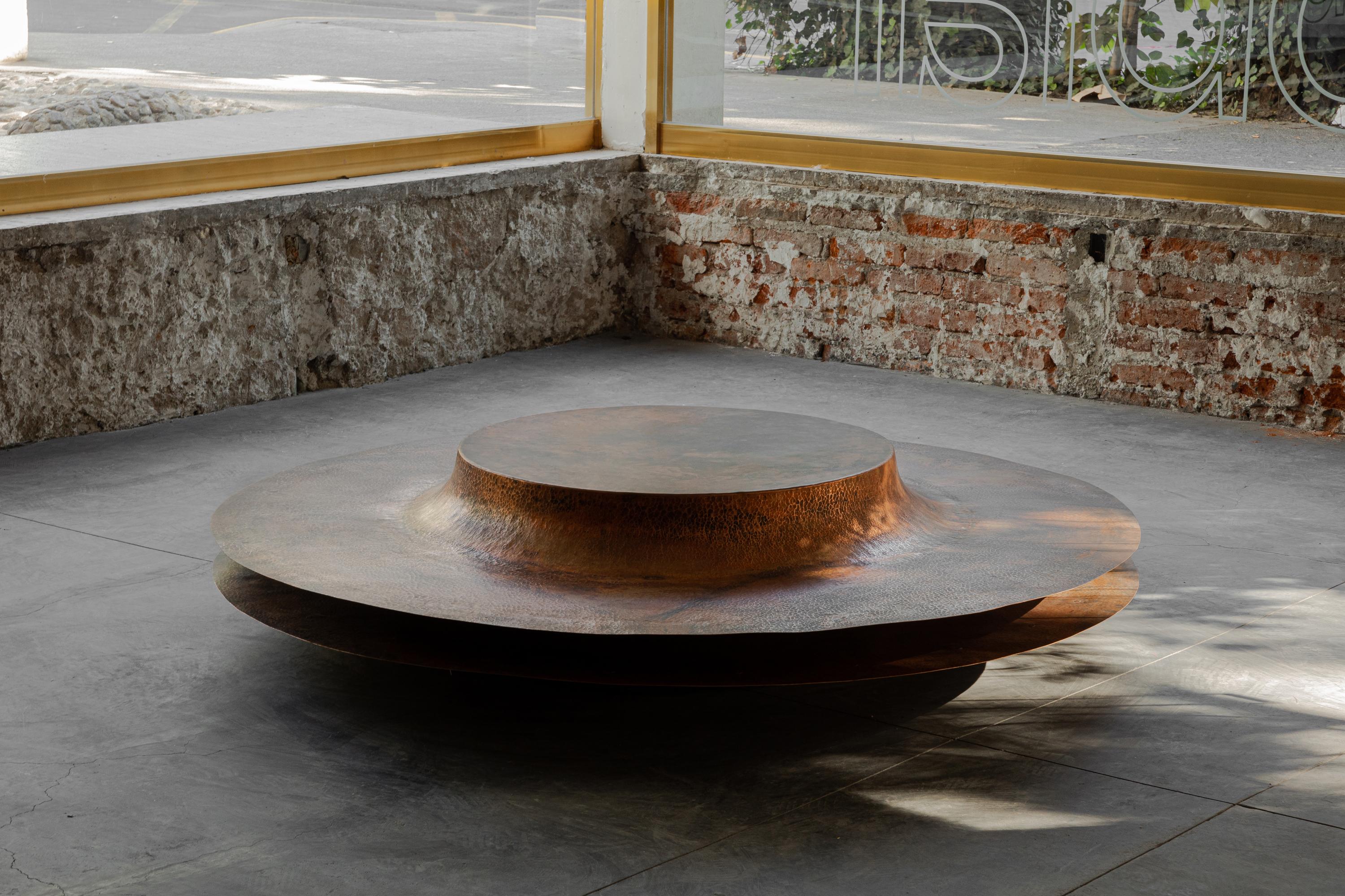 https://a.1stdibscdn.com/contemporary-mexican-obj-06-coffee-table-in-natural-copper-for-sale-picture-6/f_70152/f_476765721763970839172/28_ManuBano_master.jpg