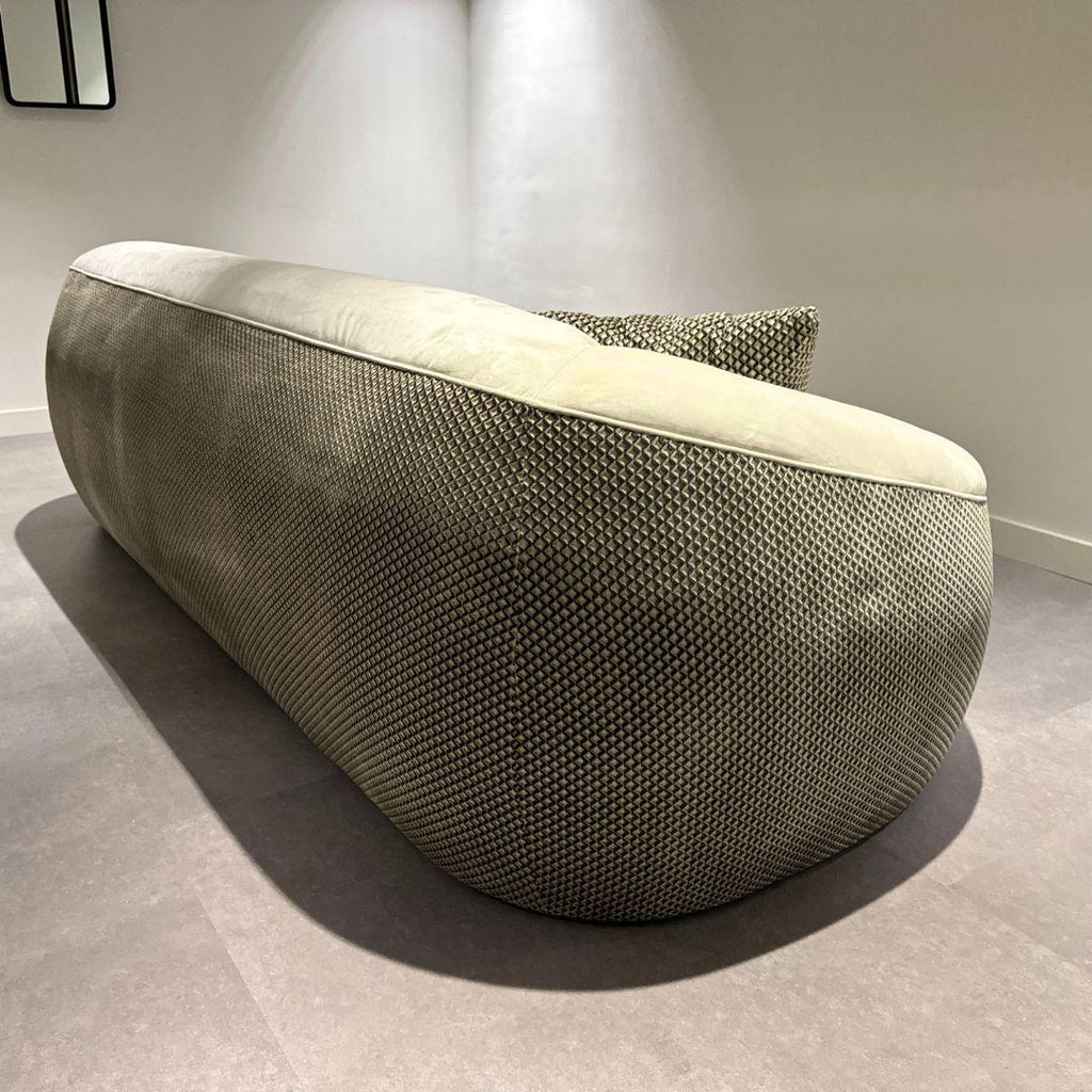 https://a.1stdibscdn.com/dean-modern-sofa-available-now-for-sale-picture-4/f_52952/f_425858321733313154986/28_master.jpg
