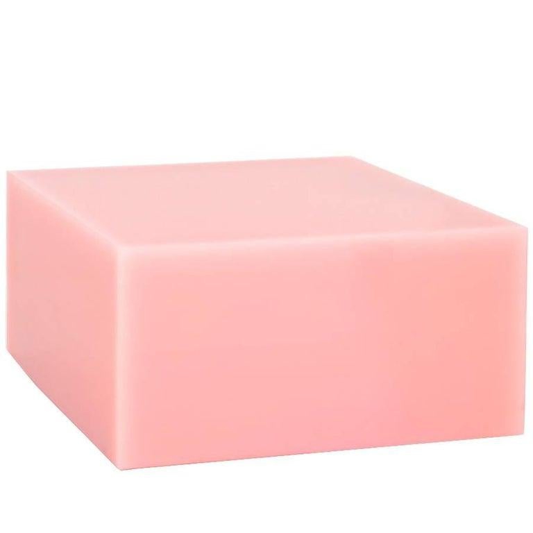 https://a.1stdibscdn.com/sabine-marcelis-candy-cube-low-pink-side-table-contemporary-polished-resin-for-sale-picture-5/40653192/f_400174921717499341069/28_org_master_master.jpg