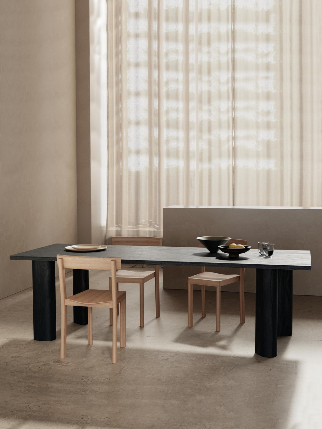 https://a.1stdibscdn.com/galta-forte-240-black-oak-dining-table-by-kann-design-for-sale-picture-3/f_12192/f_368174921698421671314/291422_2_galta_forte_240_ch_ne_naturel_Kann_Design_master.jpg
