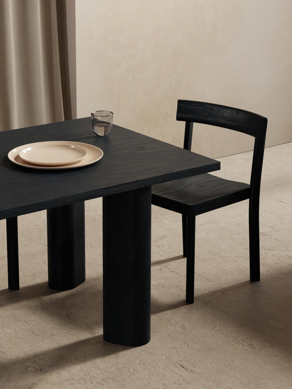 https://a.1stdibscdn.com/galta-forte-240-black-oak-dining-table-by-kann-design-for-sale-picture-4/f_12192/f_368174921698421670618/291422_3_galta_forte_240_ch_ne_naturel_Kann_Design_master.jpg