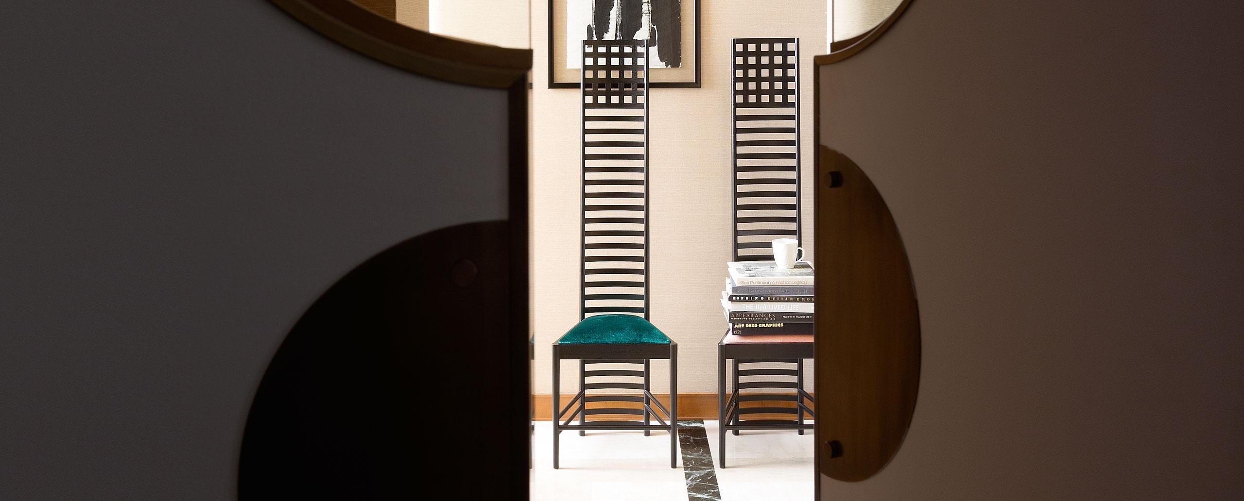 https://a.1stdibscdn.com/charles-rennie-mackintosh-292-hill-house-chair-by-cassina-for-sale-picture-7/f_14272/f_308801021665996014205/292_hill_house_1_1_master.jpg
