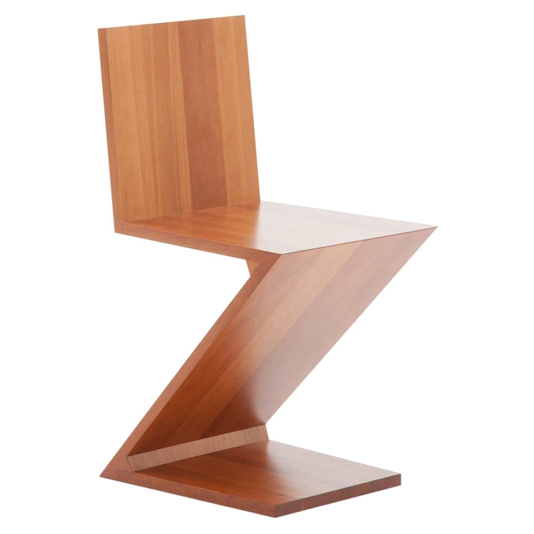 https://a.1stdibscdn.com/gerrit-thomas-rietveld-zig-zag-chair-by-cassina-for-sale/1121189/f_295358521659526631958/29535852_datamatics.jpg