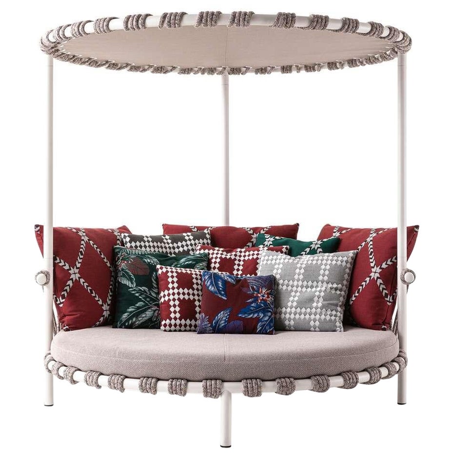 https://a.1stdibscdn.com/patricia-urquiola-trampoline-outdoor-sofa-for-cassina-italy-new-for-sale/1121189/f_297077621658921597233/29707762_datamatics.jpg