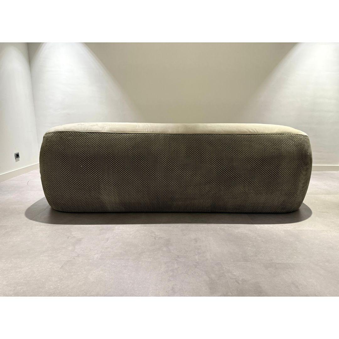 https://a.1stdibscdn.com/dean-modern-sofa-available-now-for-sale-picture-5/f_52952/f_425858321733313155170/29_master.jpg