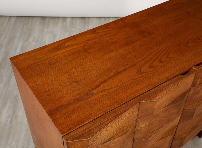 https://a.1stdibscdn.com/italian-contemporary-carved-oak-two-door-cabinet-for-sale-picture-15/f_14332/f_388928921710765059888/2P6A5429_master.jpg?width=768