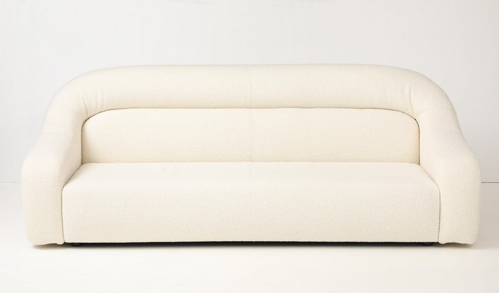 https://a.1stdibscdn.com/sofa-in-the-style-of-george-bighinello-for-eurosalotto-in-ivory-boucle-italy-for-sale-picture-2/f_8874/f_452337621748536466354/2P6A6281_master.jpg