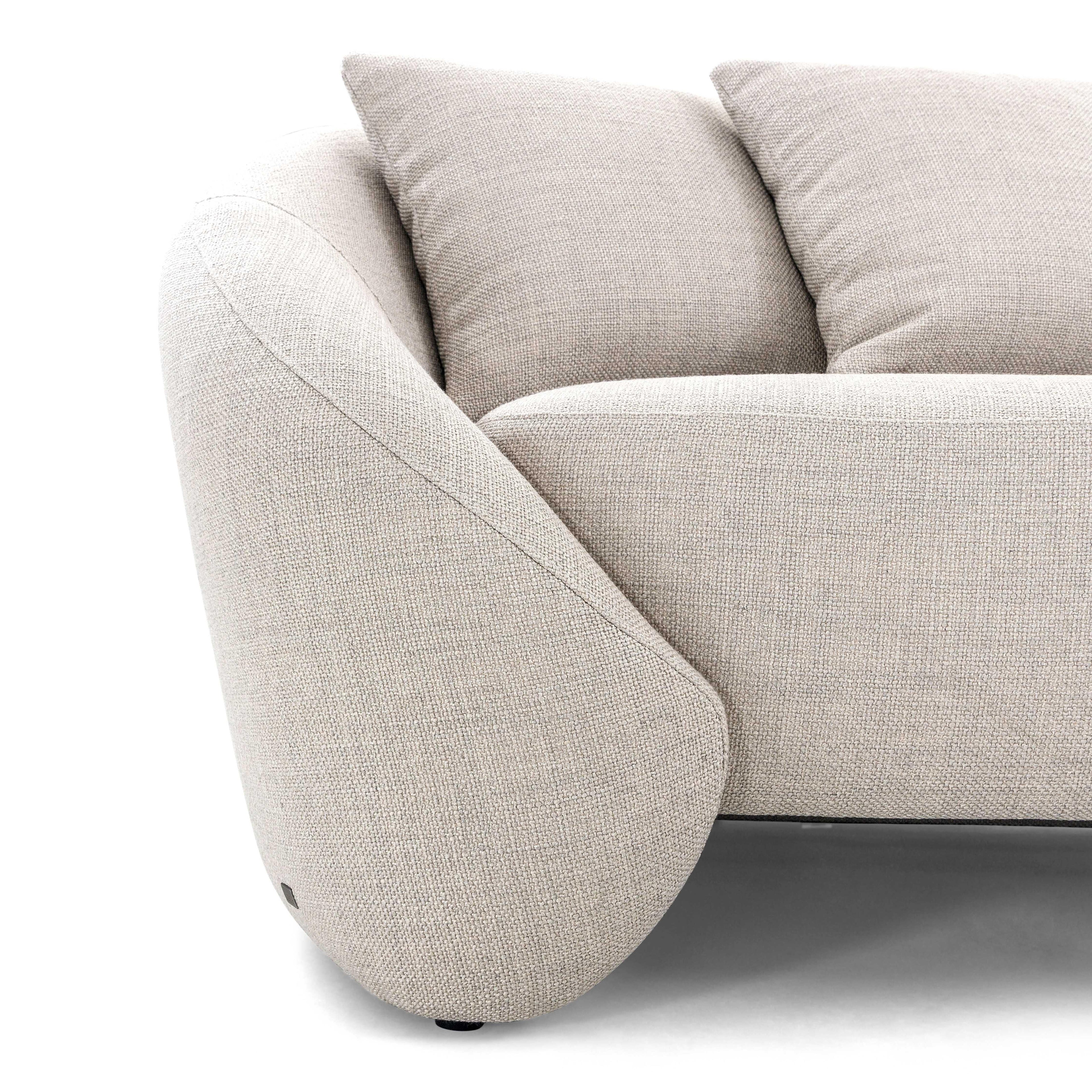 https://a.1stdibscdn.com/bowed-4-seats-sofa-in-light-gray-fabric-for-sale-picture-7/f_52822/f_407302421721660739384/2Yc4Y2DfQLi9eSfXG9PFFg_1__master.jpg