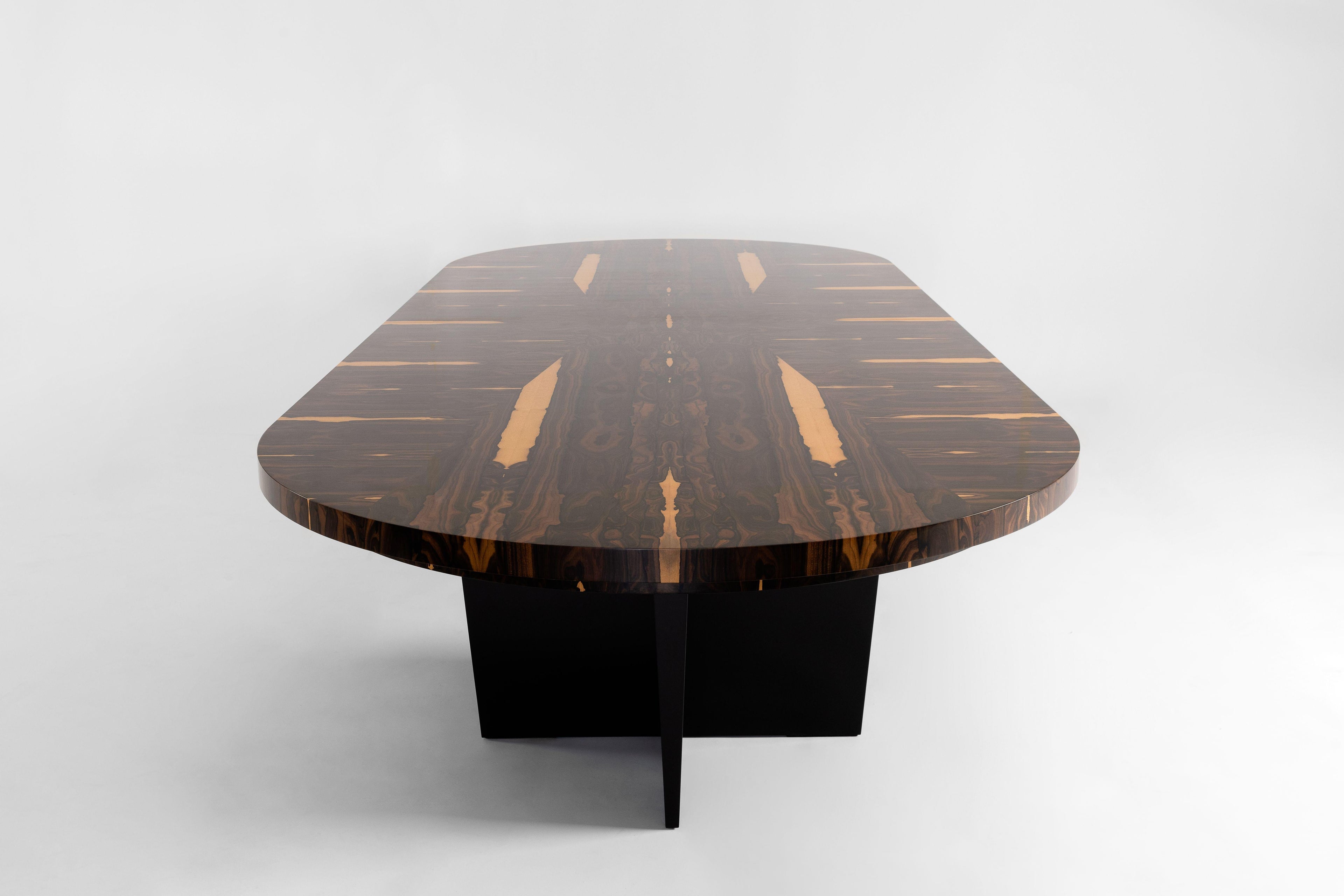 https://a.1stdibscdn.com/georgis-mirgorodsky-alaia-dining-table-usa-2022-for-sale-picture-3/f_7813/f_341661821683406835830/2_Alaia_Dining_Table_master.jpg