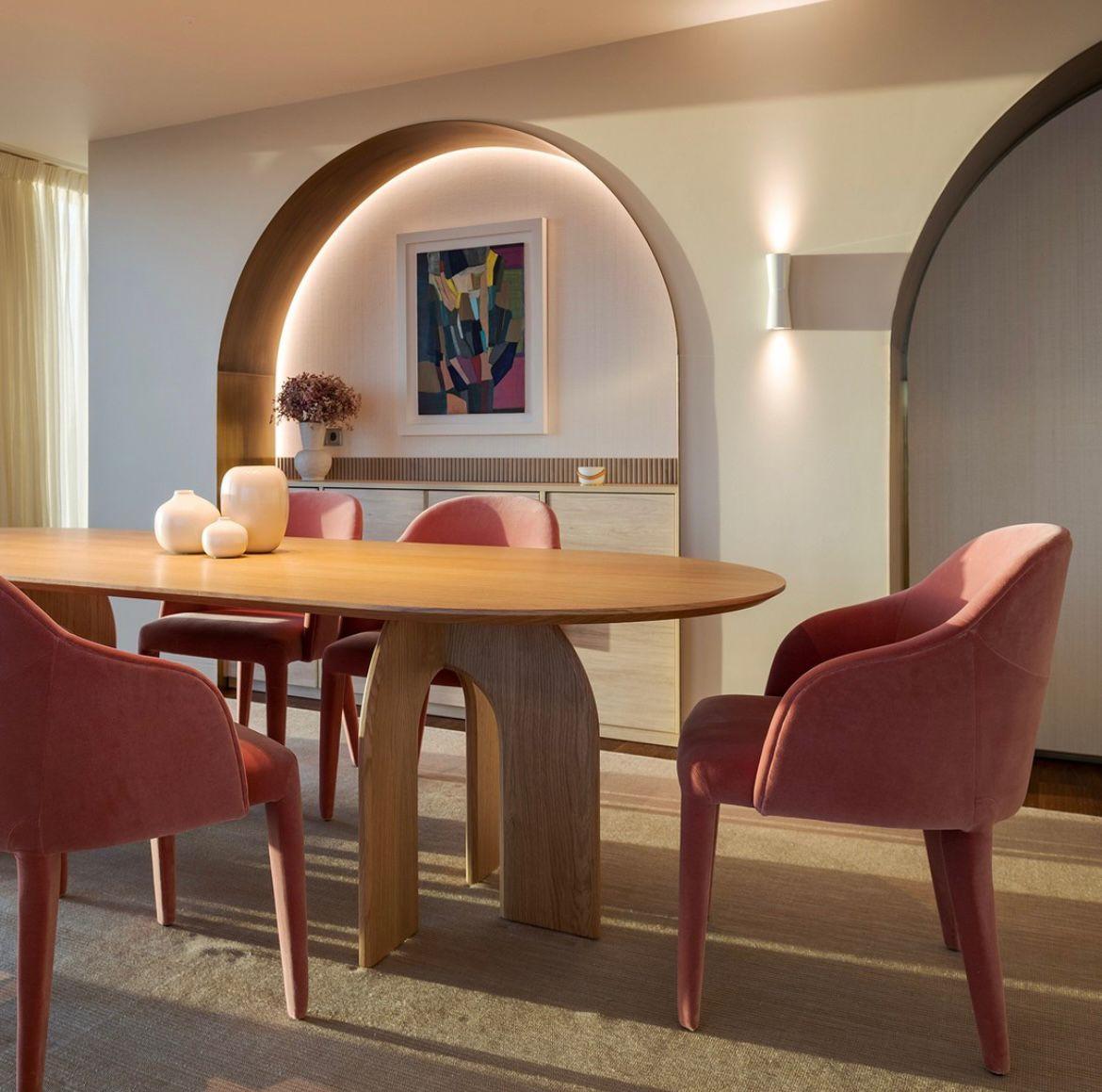 https://a.1stdibscdn.com/hana-dining-table-minimalist-harmony-in-oak-and-curves-for-sale-picture-3/f_102612/f_433118221737740409266/2_Hana_dining_table_in_a_client_project_master.jpeg