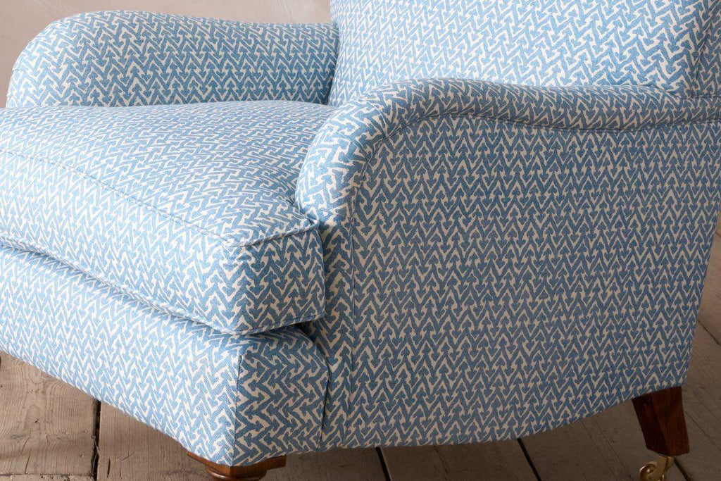 https://a.1stdibscdn.com/the-rathmell-armchair-for-sale-picture-3/f_68092/f_404215221719852097767/2_RATHMELL_CHAIR6479_master.jpeg