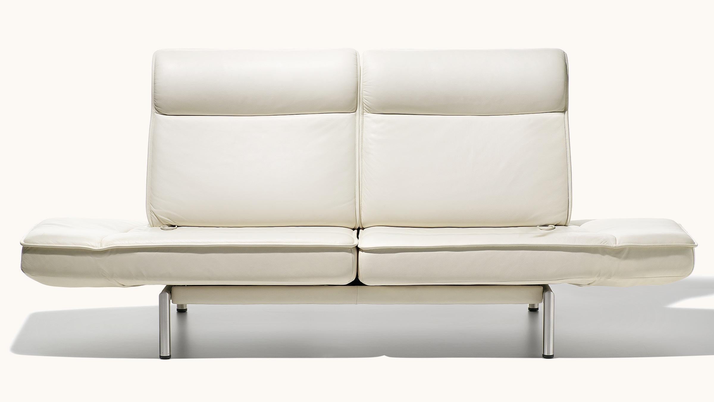 https://a.1stdibscdn.com/de-sede-ds-450-02-sofa-in-off-white-upholstery-by-thomas-althaus-for-sale-picture-2/22569652/f_323890721674565552917/2_master.jpg