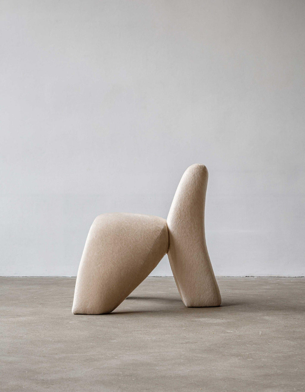 https://a.1stdibscdn.com/sokil-chair-by-zemna-for-sale-picture-3/f_12192/f_438133521740594725619/2_master.jpg